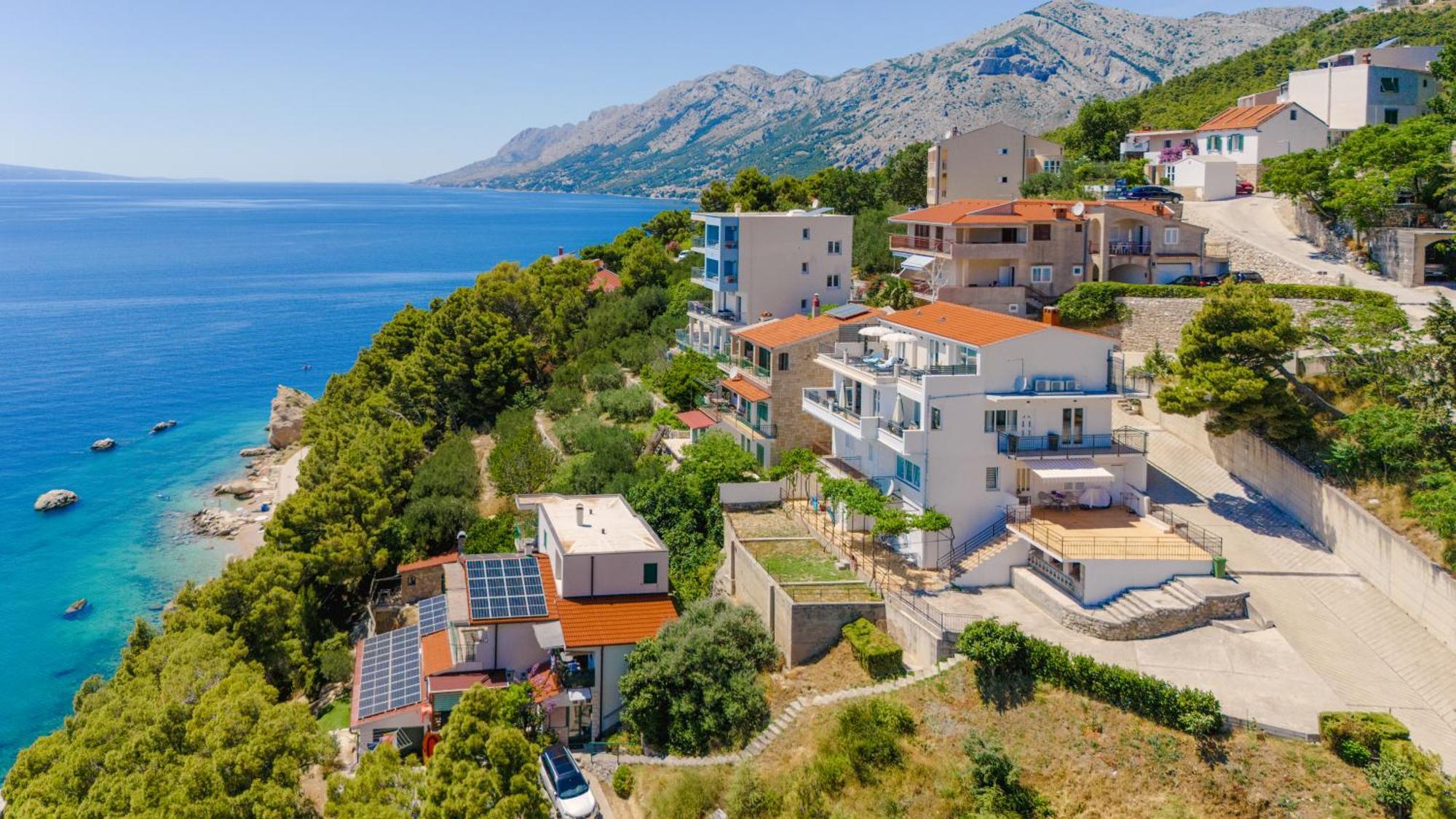 ברלה Seaview Apartments Nives מראה חיצוני תמונה
