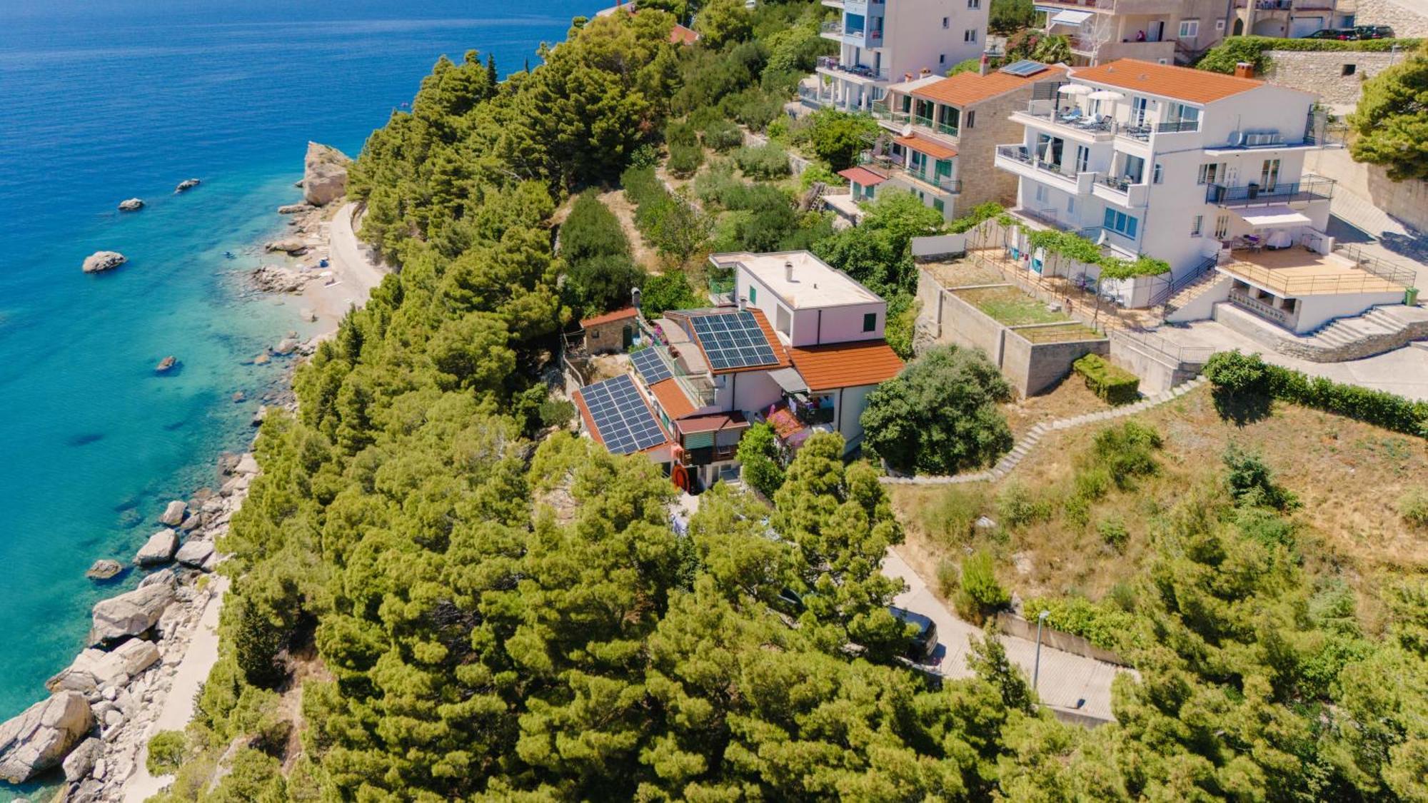 ברלה Seaview Apartments Nives מראה חיצוני תמונה