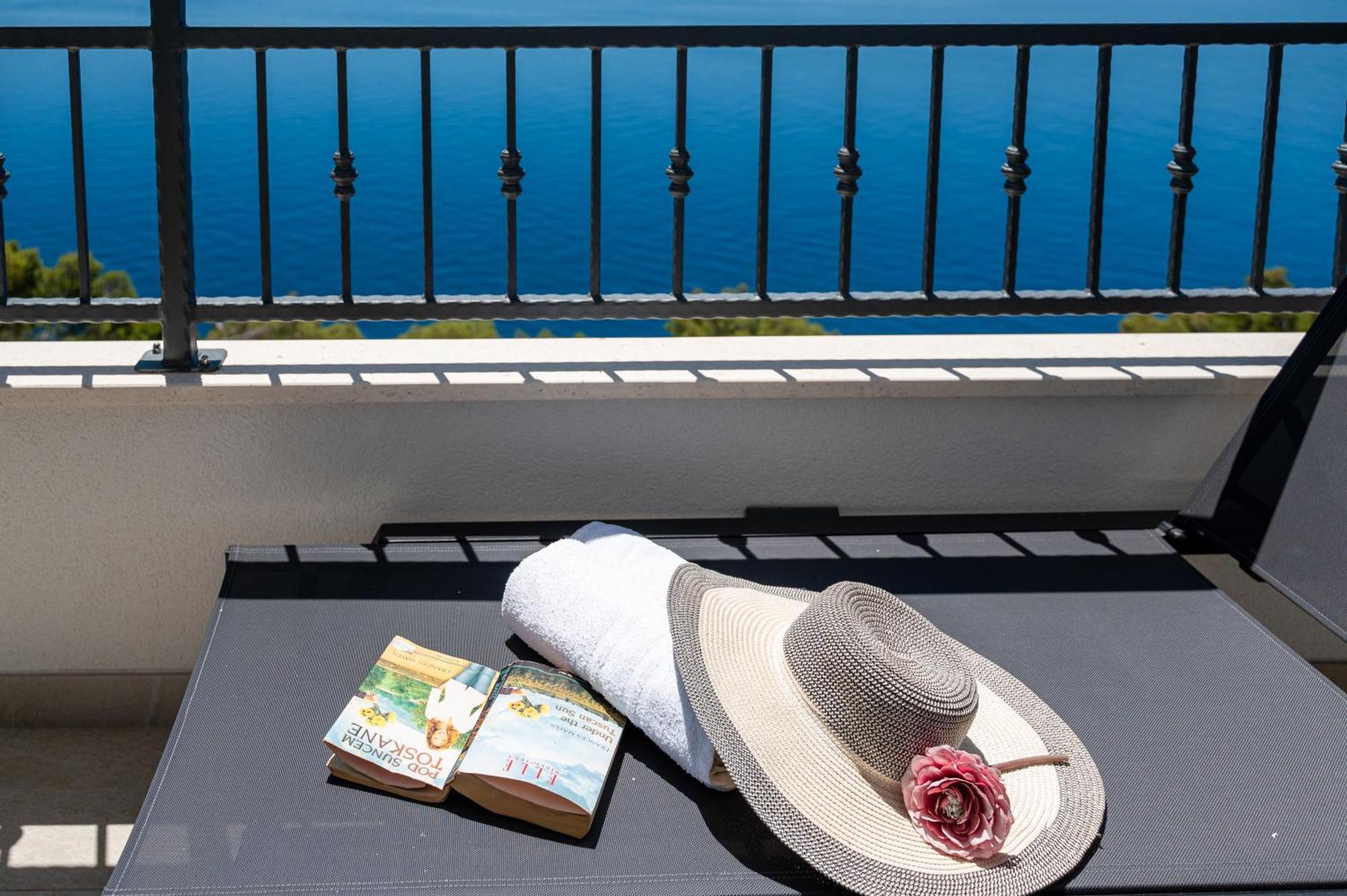 ברלה Seaview Apartments Nives מראה חיצוני תמונה