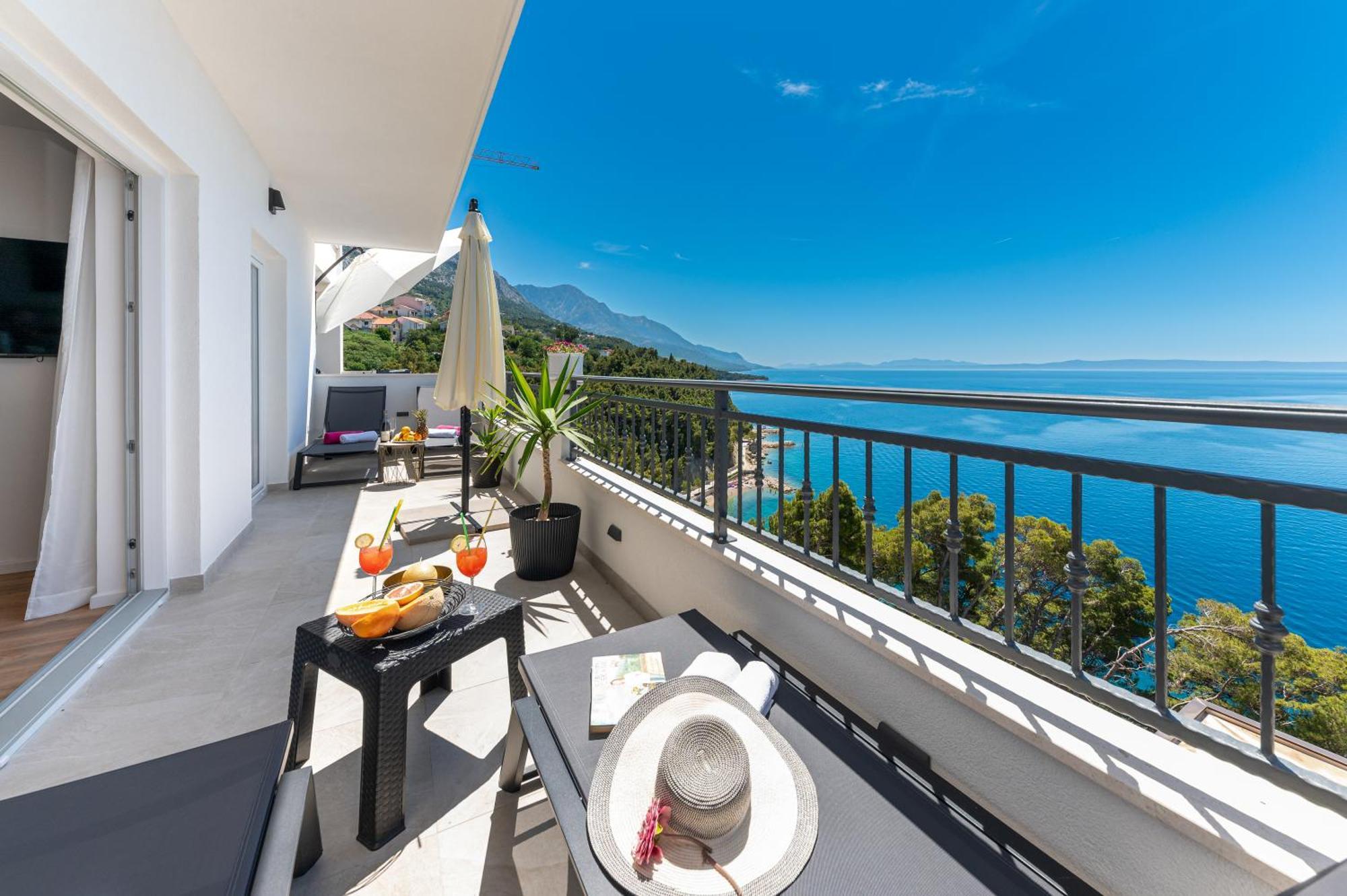 ברלה Seaview Apartments Nives מראה חיצוני תמונה