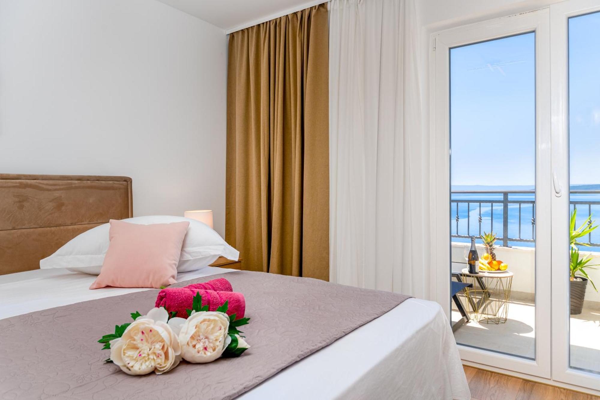 ברלה Seaview Apartments Nives מראה חיצוני תמונה