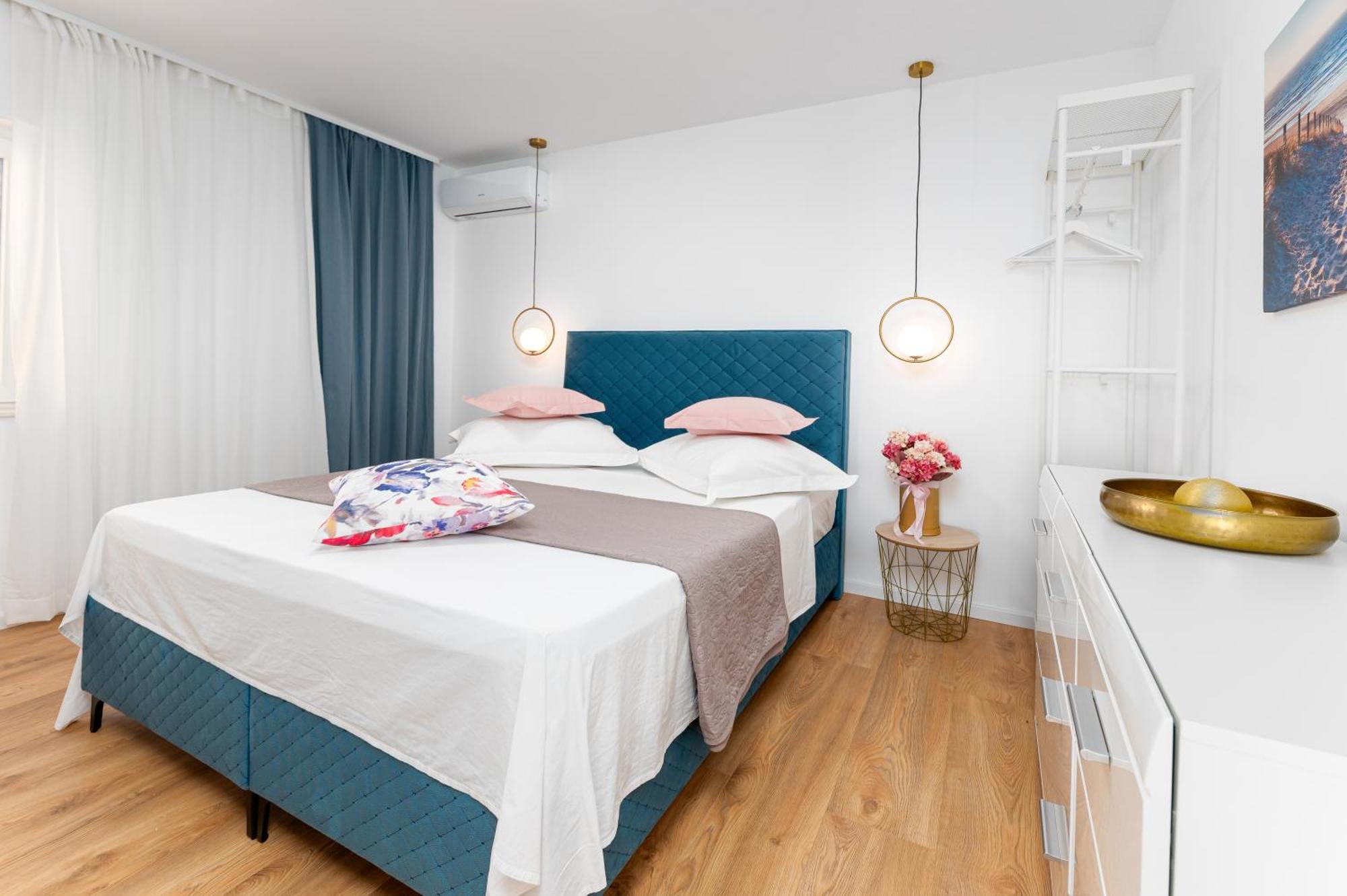 ברלה Seaview Apartments Nives מראה חיצוני תמונה