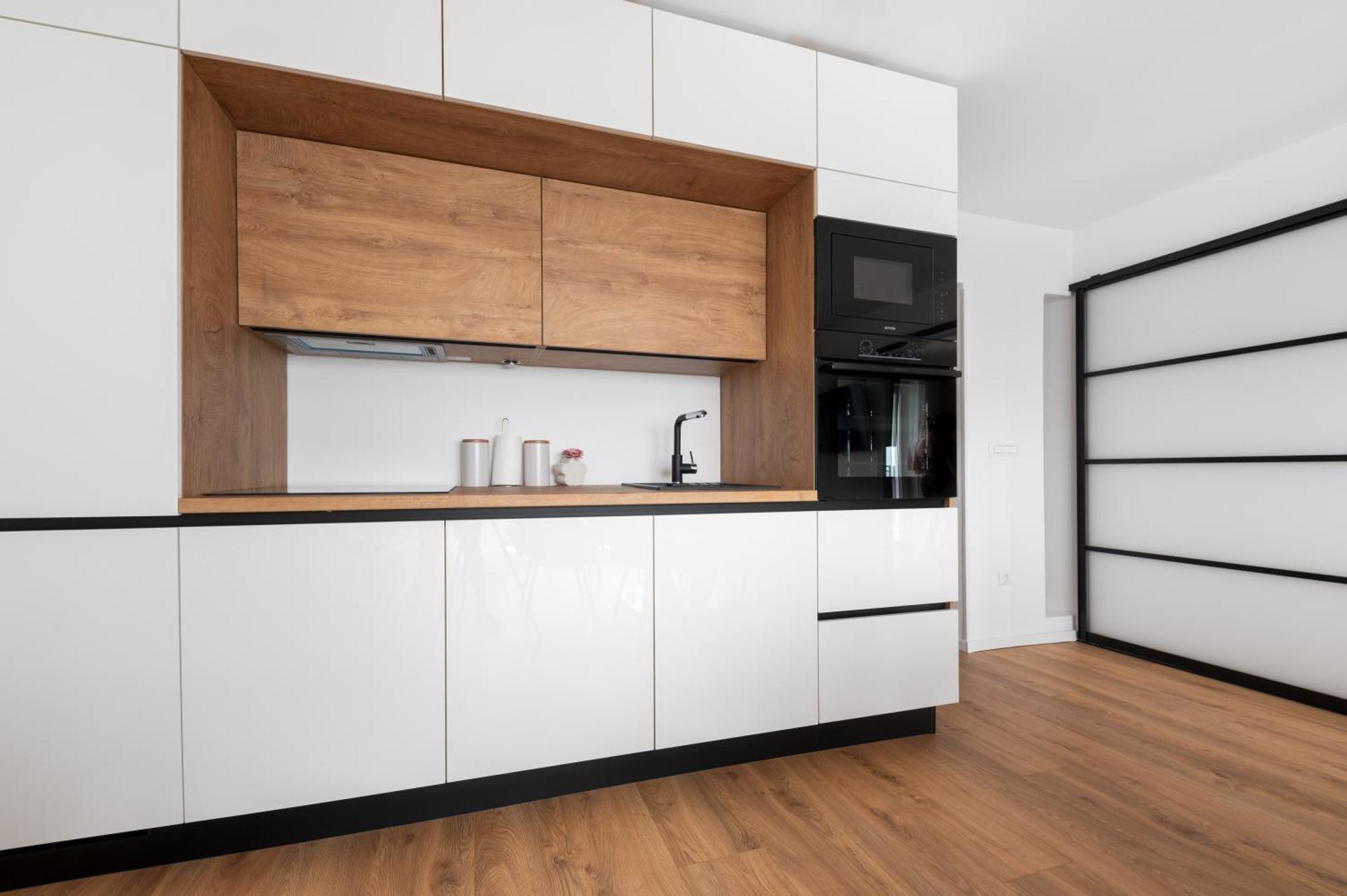 ברלה Seaview Apartments Nives מראה חיצוני תמונה